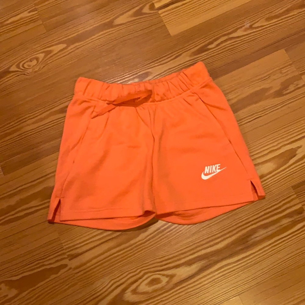 Nike short super nice like new